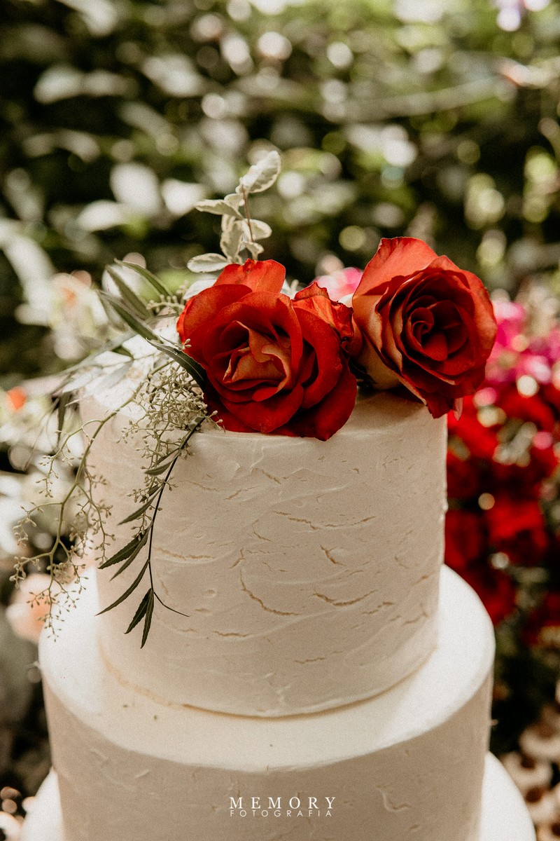 Flores Naturais nos Bolos de Casamento | Noivas do Rio de Janeiro