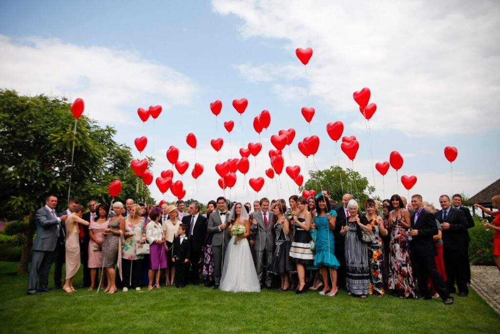O Encanto dos Balões na Decoração de Casamento