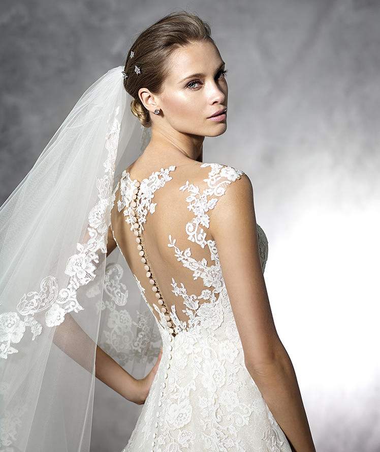 Mega Bazar em Vestidos de Noiva Pronovias